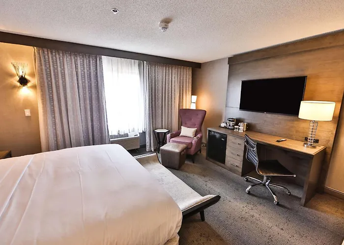 Doubletree By Hilton Atlanta -Windward
