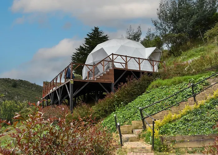 Golden Glamping & Suites