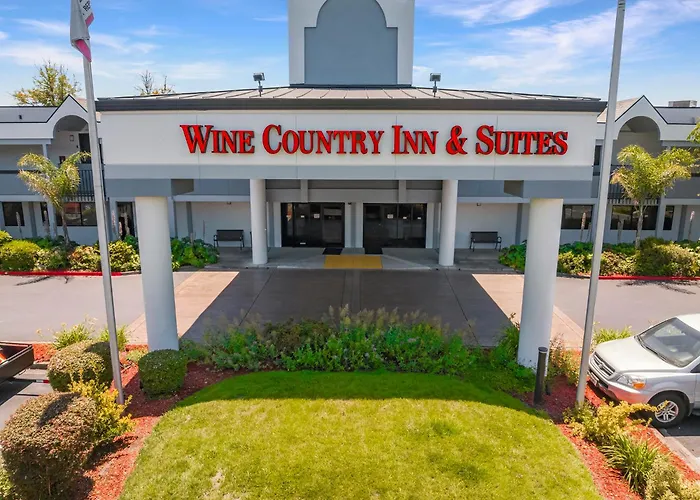 Best Western Plus Wine Country Inn & Suites