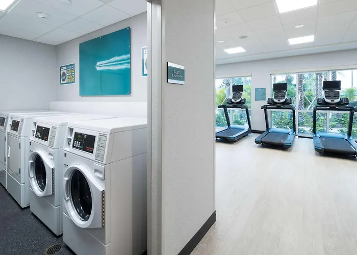 Home2 Suites By Hilton Cape Canaveral Cruise Port