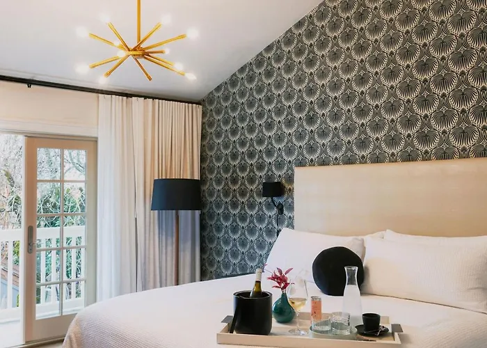 El Dorado Hotel