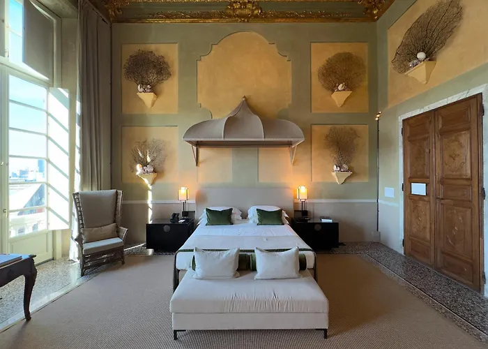 Hotel Palazzo Durazzo Suites