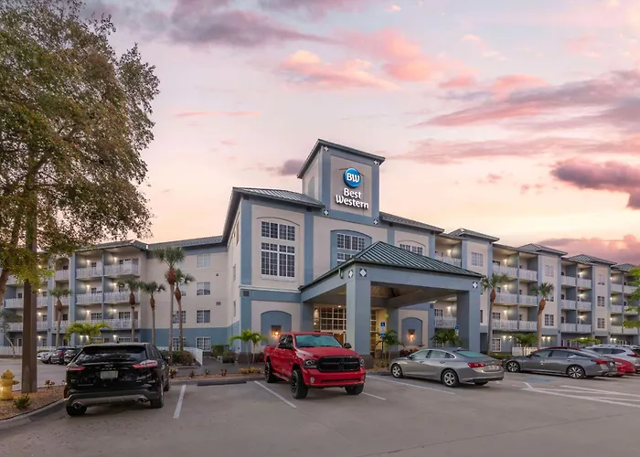 Best Western Naples Plaza Hotel Vineyards