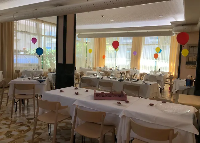 Hotel Lazzarini Bellaria-Igea Marina