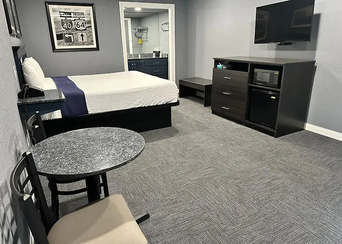 Interstate Inn