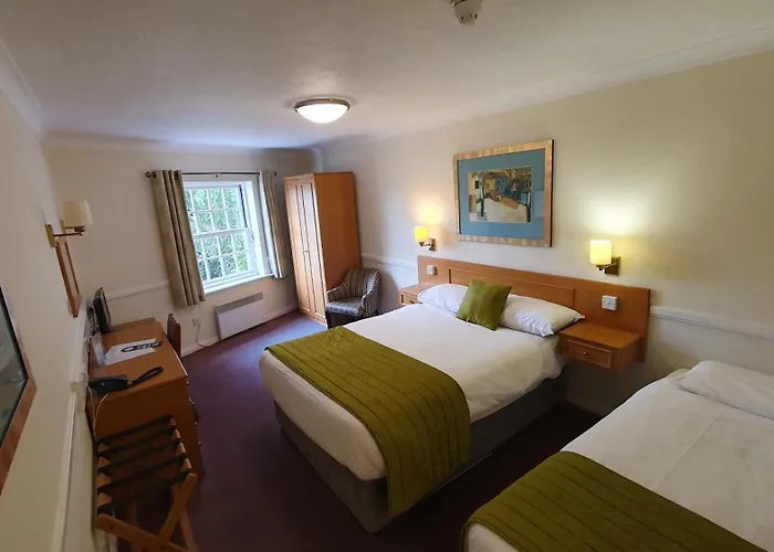 Alton House Hotel