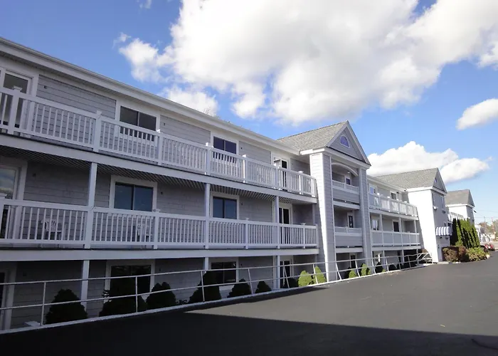 Hyannis Travel Inn