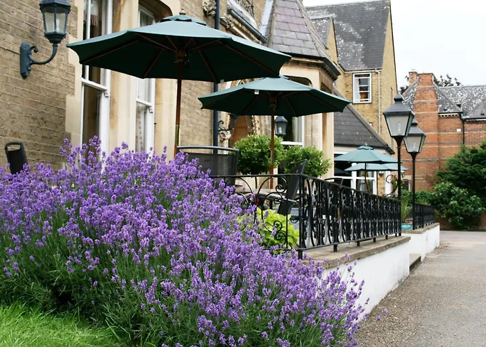 Cotswold Lodge Hotel