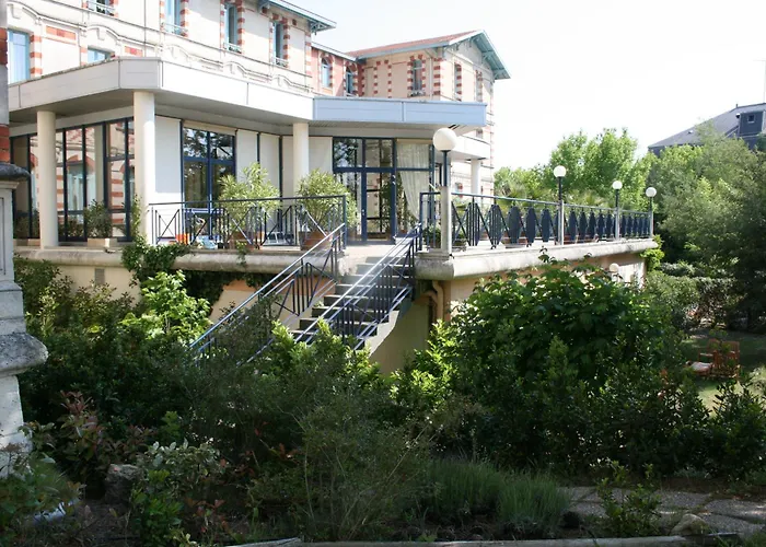 Résidence de Tourisme Vacances Bleues Villa Regina