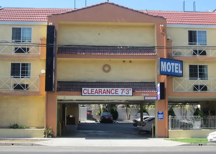 Starlight Inn, Valley Blvd - Downtown La