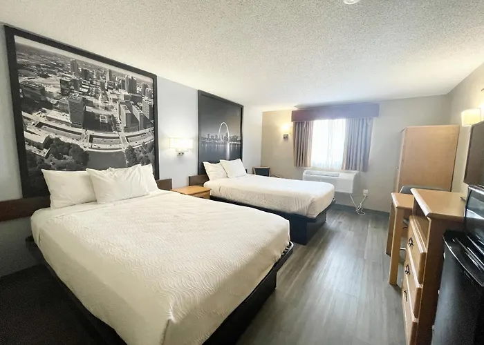 Super 8 By Wyndham St. Clair Mo
