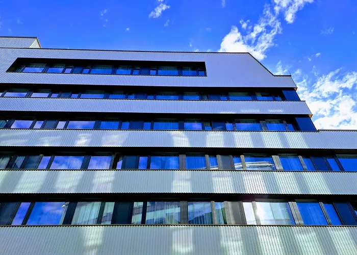 Post 120 Suites