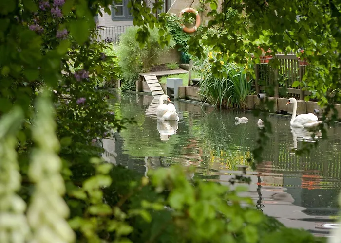 B&B Canal Deluxe