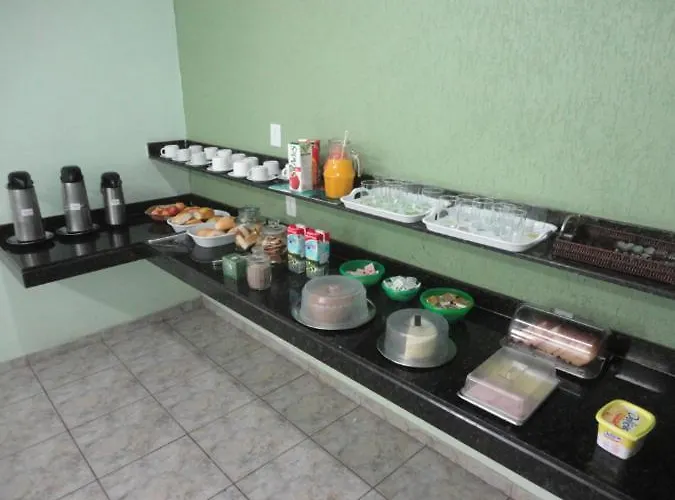 Hotéis baratos de Vespasiano