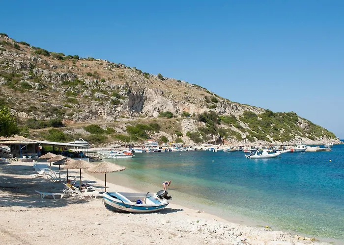 La Grotta Hotel Volímai
