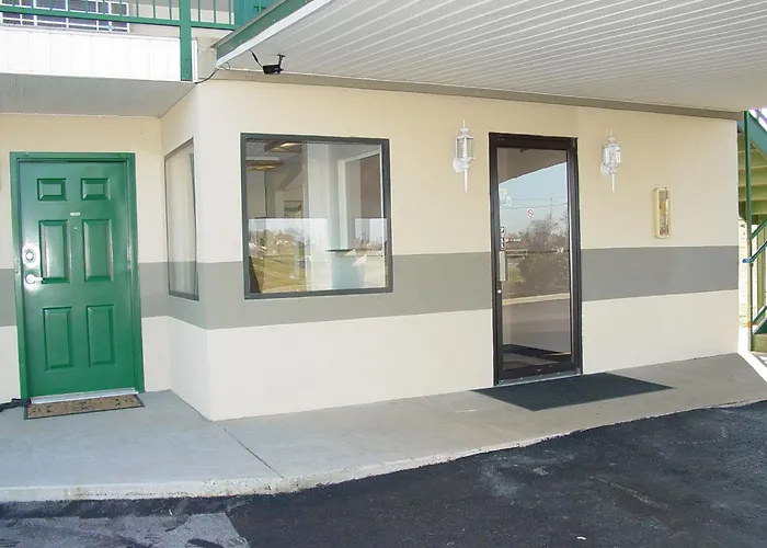 Garden Inn & Suites