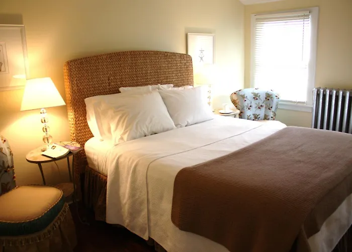 The Oak Bluffs Inn
