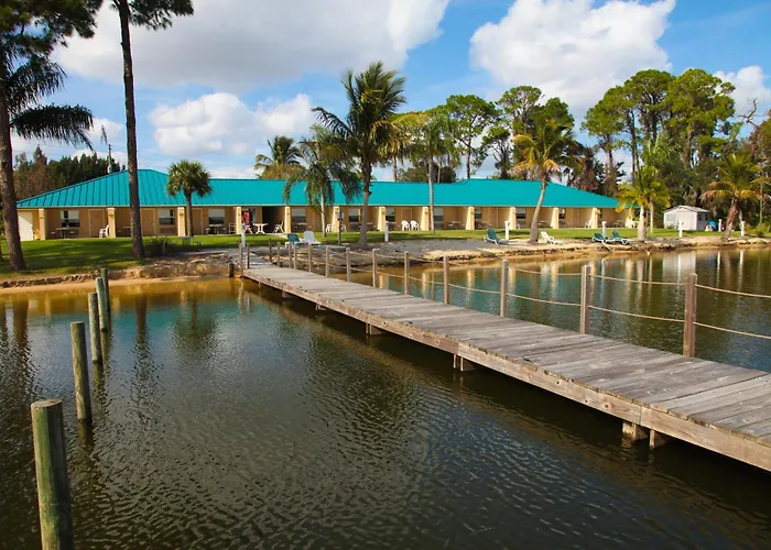 Lake Grassy & Suites