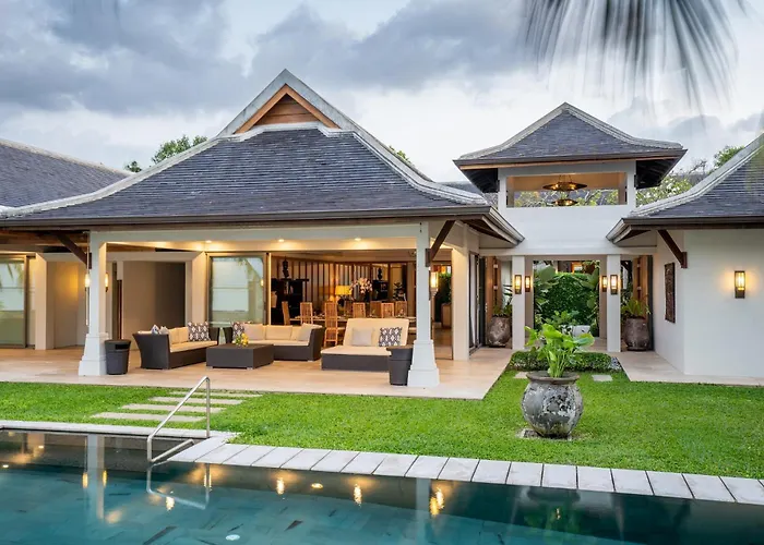 Miskawaan Beachfront Villas