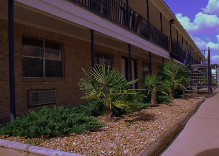 Somerville Inn And Suites
