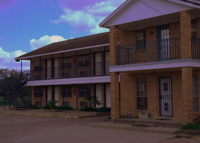 Somerville Inn And Suites