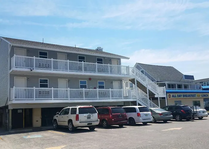 Atlantic Breeze & Apartments