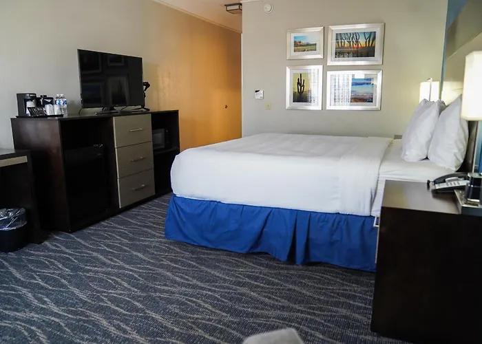La Quinta By Wyndham I-10 West