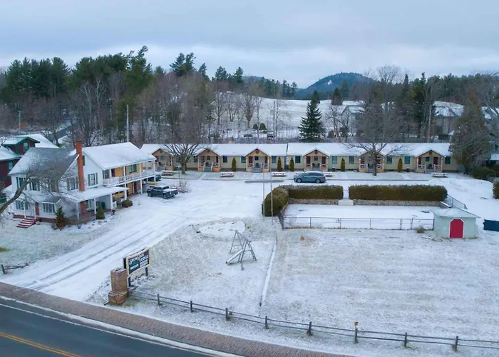 Snowshoe Lodge