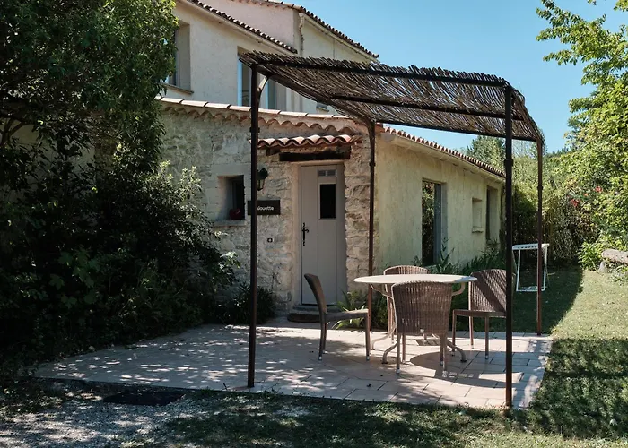 Les Maisons De Chante Oiseau