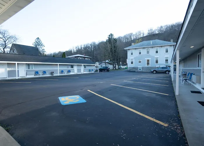 Watkins Motel