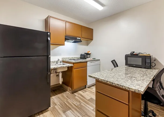 Mainstay Suites Dubuque At Hwy 20
