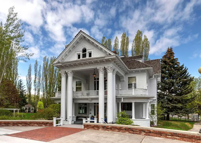 The Gibson Mansion Bed And Breakfast