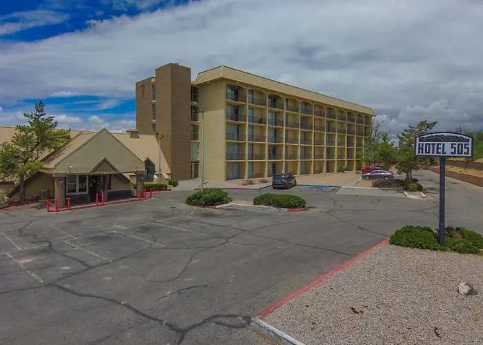 Hotel 505