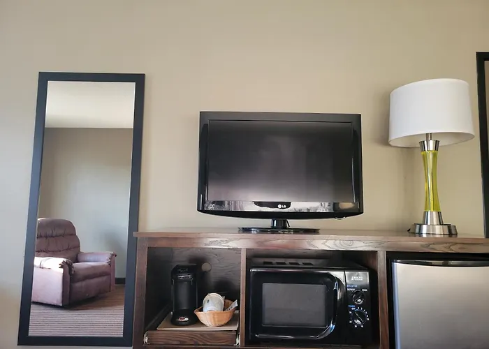 Super 8 By Wyndham Portage