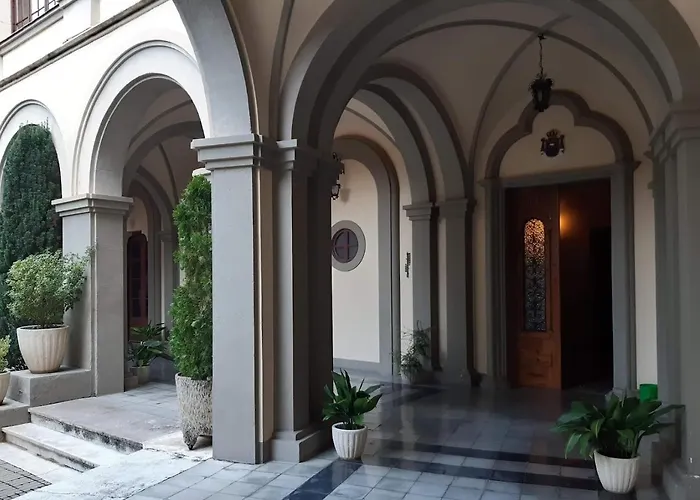 Residencia Sagrada Familia