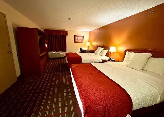 Baymont By Wyndham Mason Hotel