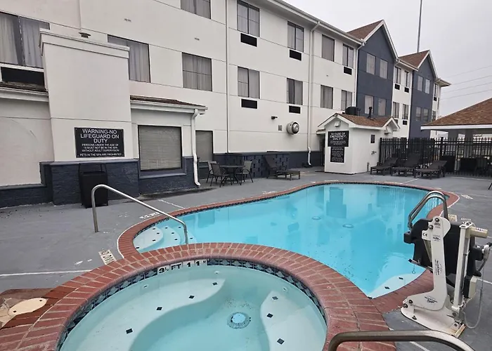Candlewood Suites Stafford