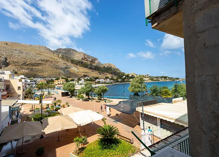 La Piazzetta a Mare Holiday House