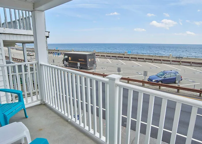 Atlantic Breeze Suites