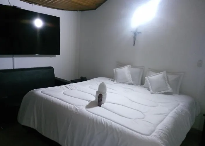 hotel laguna 24