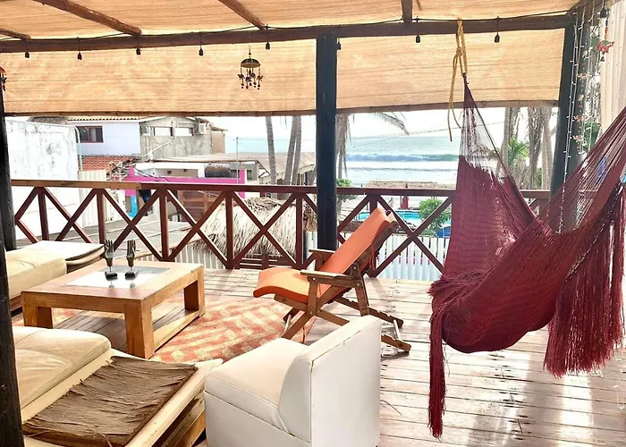 Casa de las Olas Surf&Beach Club