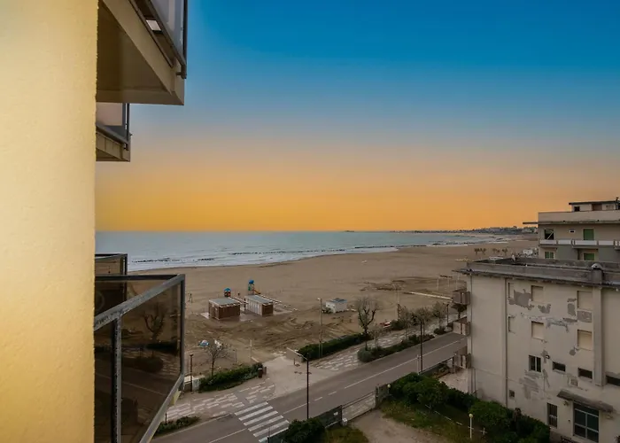 Hotel Crown