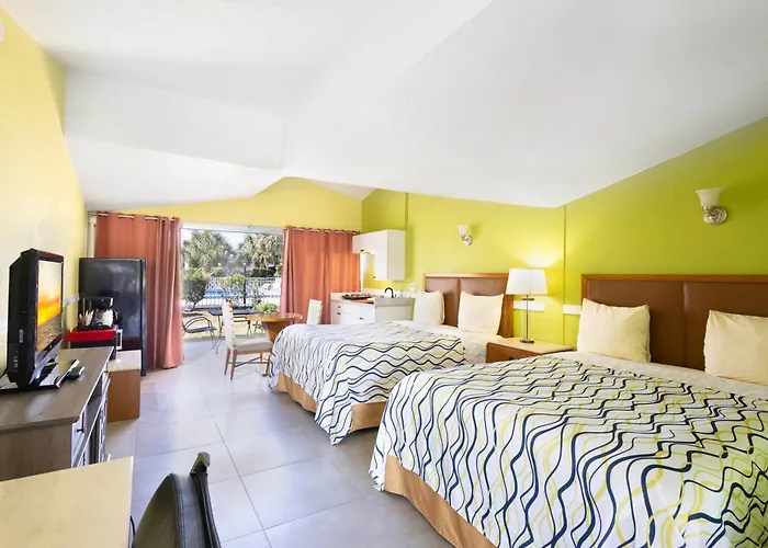Warm Mineral Springs Motel