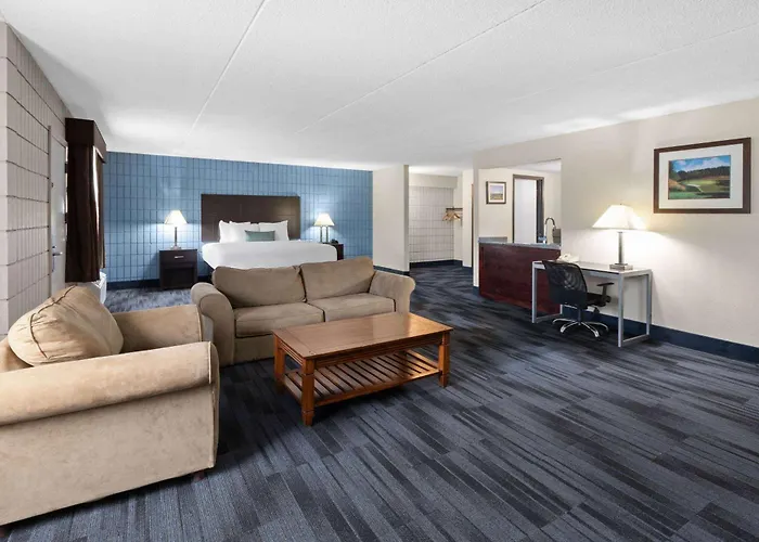 Baymont Inn And Suites By Wyndham Farmington, Mo