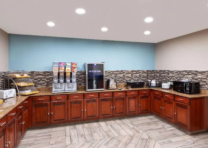 Super 8 By Wyndham Lubbock West