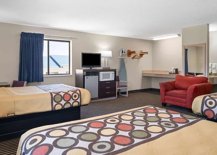 Super 8 By Wyndham Humboldt