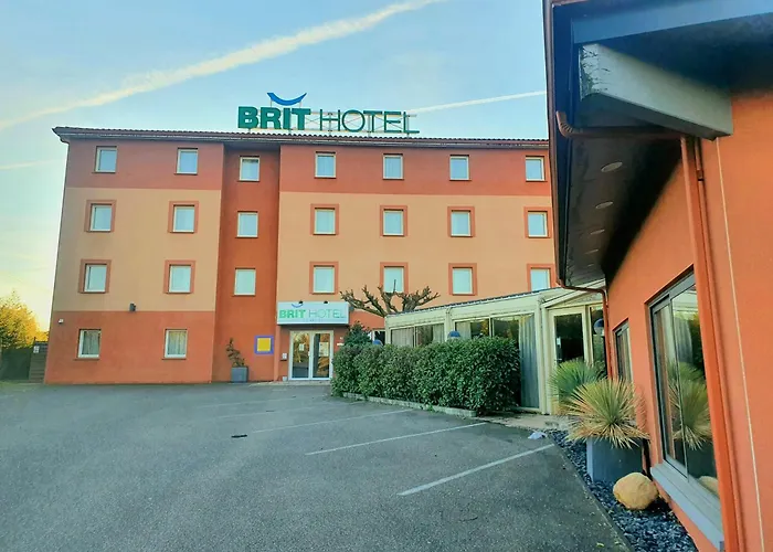 Brit Hotel Confort Montauban