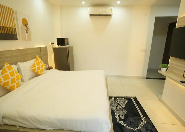 The Empire Corporate Studio Hotel Sector 43 ,Golf Course Road , One Horizon Center