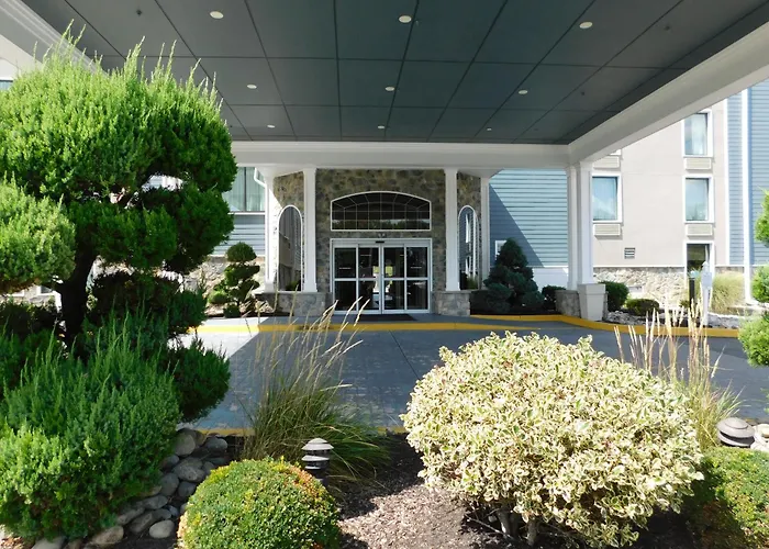 Comfort Inn & Suites - West Chester