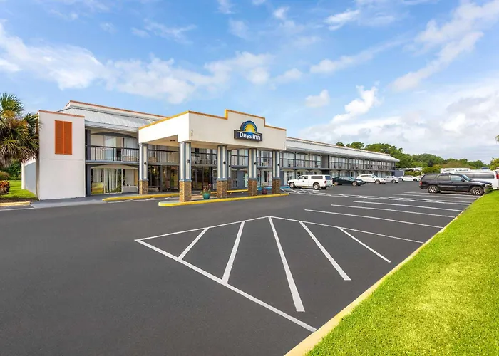Days Inn By Wyndham Wildwood I-75